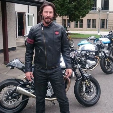 Samuel Nowlin Reeves Jr's son Keanu Reeves took a picture with his bike collection.